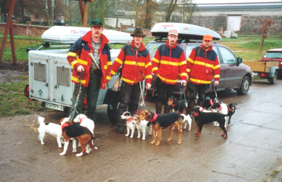 Segusius_gruppemitWagen